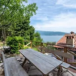 Perla Azzurra Mit Seezugang Apartmán *