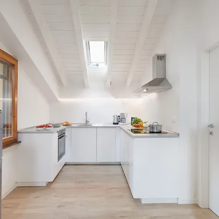 Apartment Perla Azzurra Mit Seezugang *