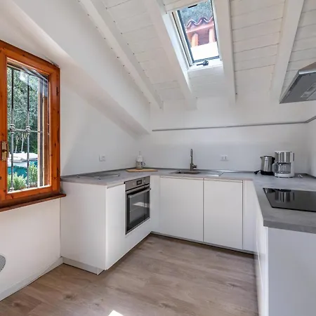 Perla Azzurra Mit Seezugang Apartment